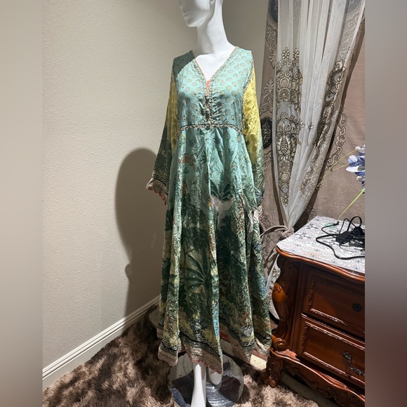 Floral Blue Maxi Dress - Picture 12 of 15